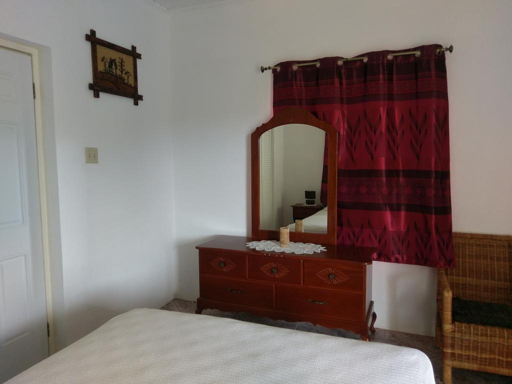 Polish Princess Guest House Port Antonio Eksteriør billede