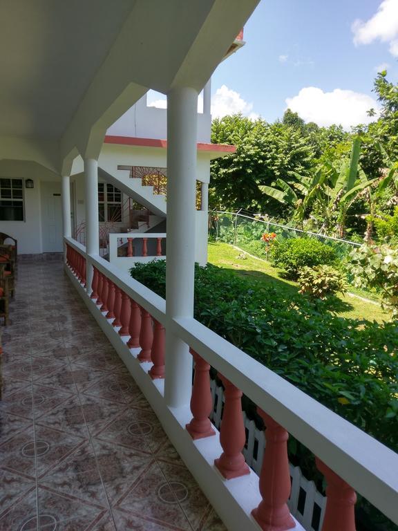 Polish Princess Guest House Port Antonio Eksteriør billede
