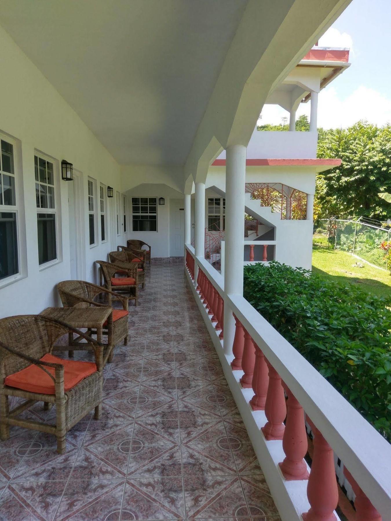 Polish Princess Guest House Port Antonio Eksteriør billede